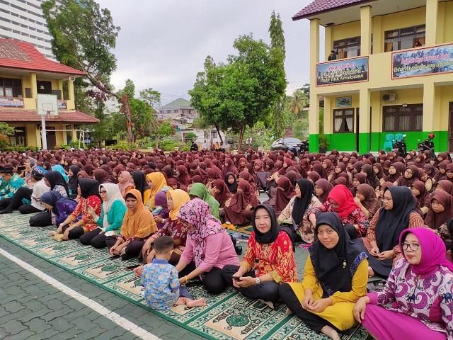 <center>Kegiatan Sekolah</center> video